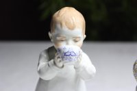 Meissen Figur Hentschelkind “trinkendes Kind mit...