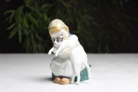 Meissen Figur Hentschelkind “Kind mit Katze”...